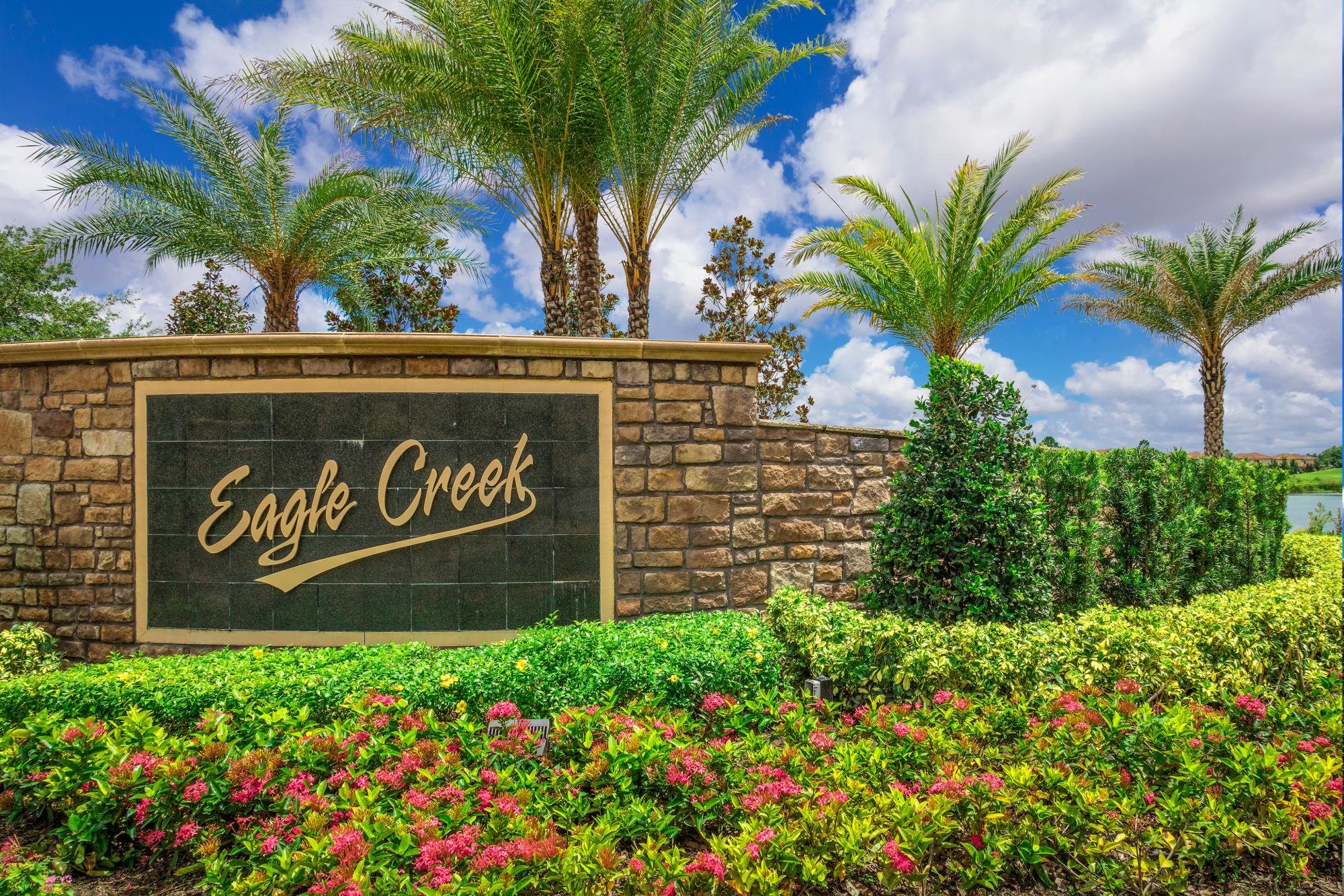 Eagle Creek welcome sign